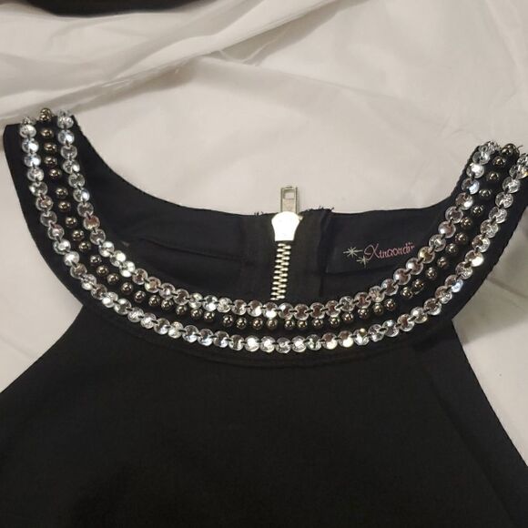 Xtra Ordinary Beautiful Skirt & Embelleshed Top set, size 3 - Picture 2 of 10